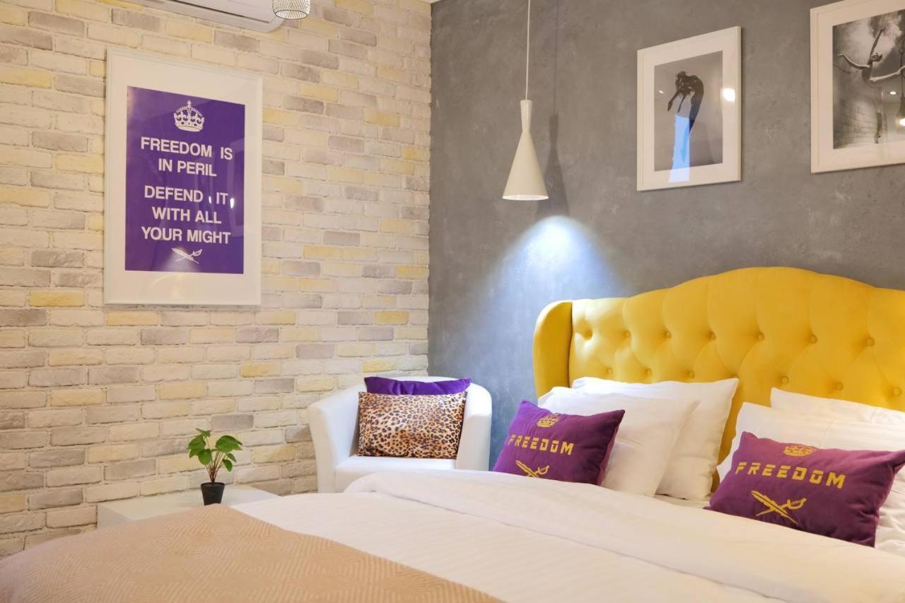 Don Papa Apartments In City Center Kyjev Exteriér fotografie